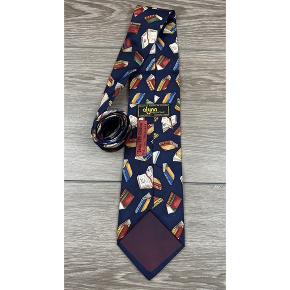 Alynn Neckwear Men's Vintage School "Required Reading " 100% Silk Tie Blue - Picture 4 of 6